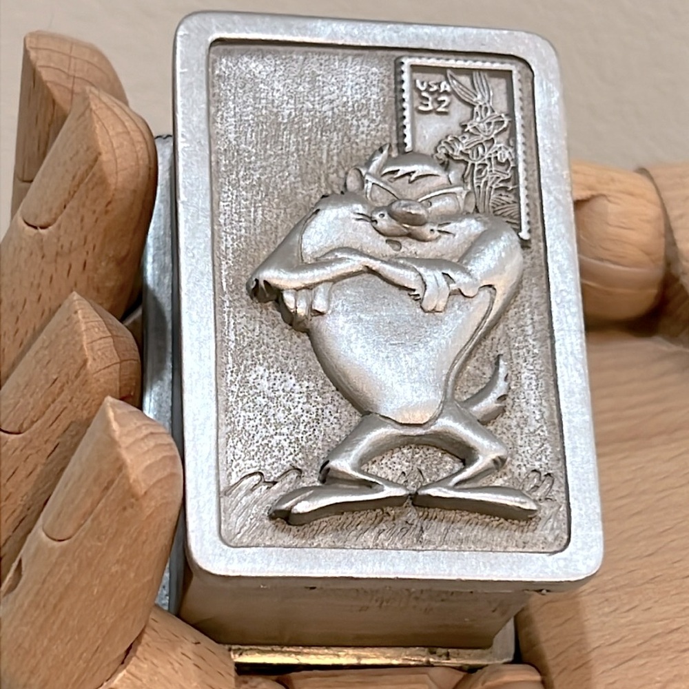 Vintage Looney Tunes Stamp Collection Tasmanian Devil Pewter Trinket Box